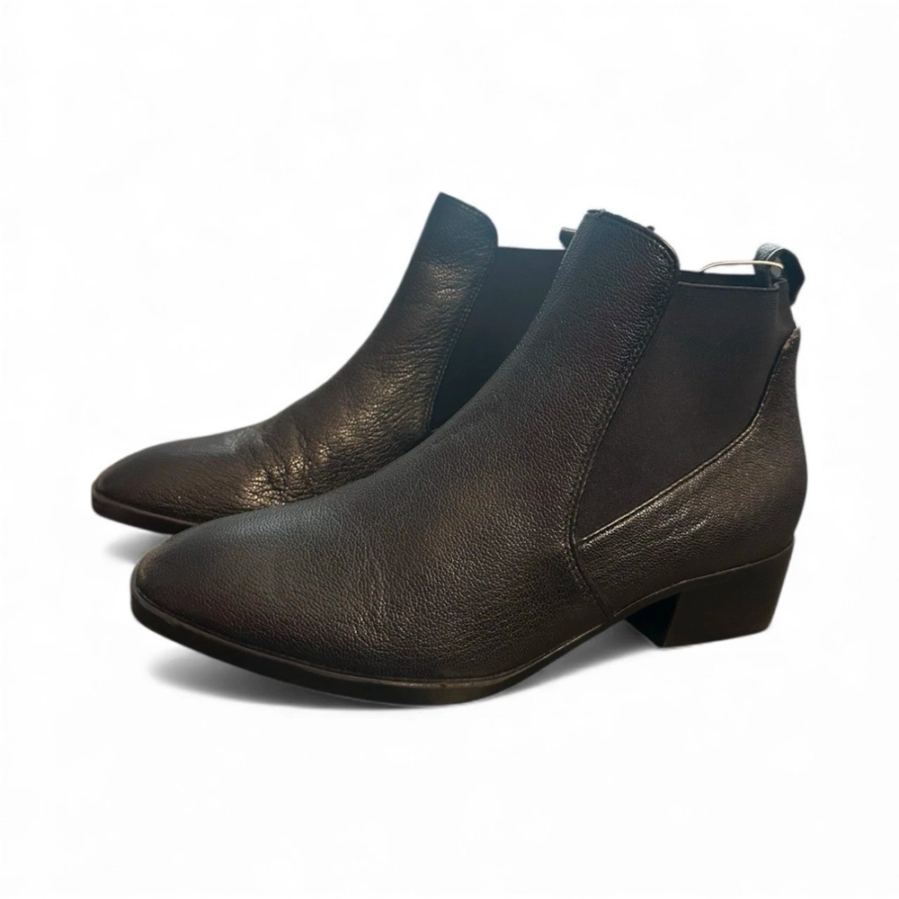 NEW! Naturalizer Women’s Chelsea Pull On Booties Leather Black Boots 6.5 M